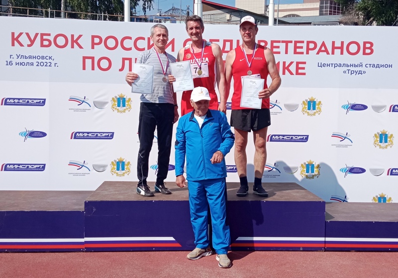 Виталий Романович, спортсмен из Октябрьского района, завоевал Кубок России по легкой атлетике в прыжках в высоту