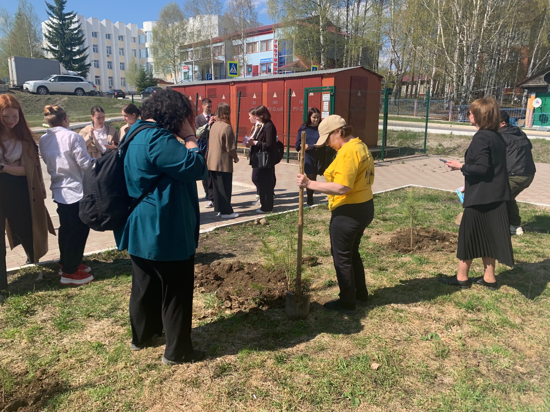 В Октябрьском районе дан старт юбилейной ХХ Международной экологической  акции «Спасти и сохранить» | 23.05.2023 | Октябрьское - БезФормата