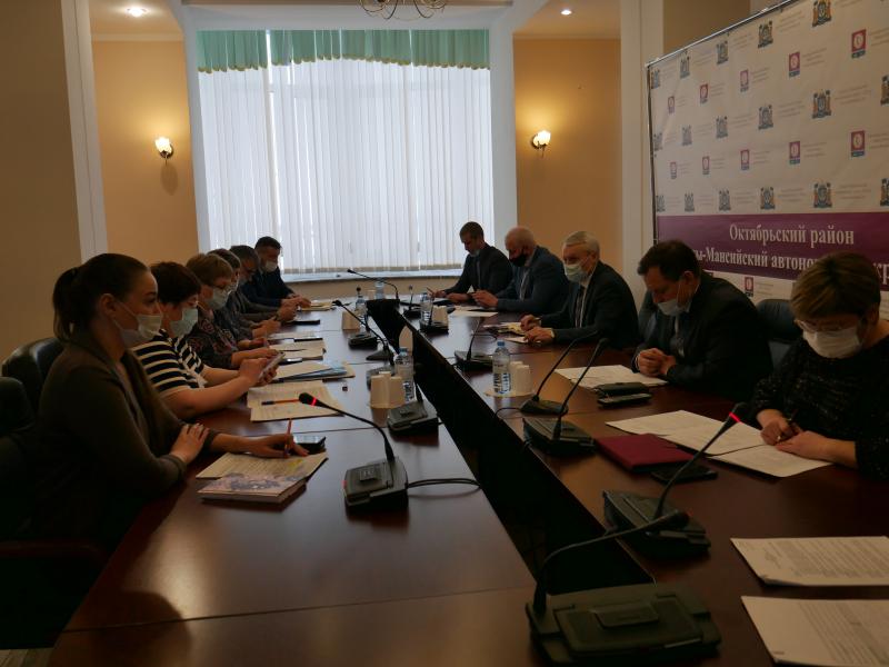 Совет муниципальных образований курской области. Махонин губернатор пермского края. Глава города ростова на дону неярохина. Собрание фото. Глава совета муниципальных образований.