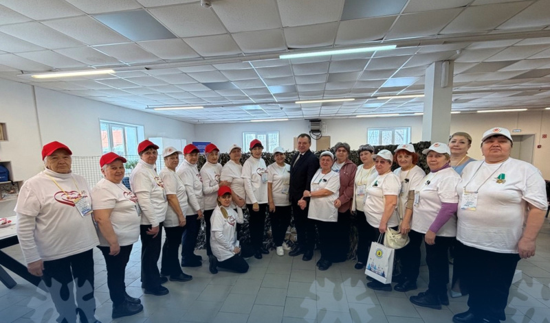 В Октябрьском районе прошел слет волонтеров «Миссия добра», объединивший поколения ради общей цели