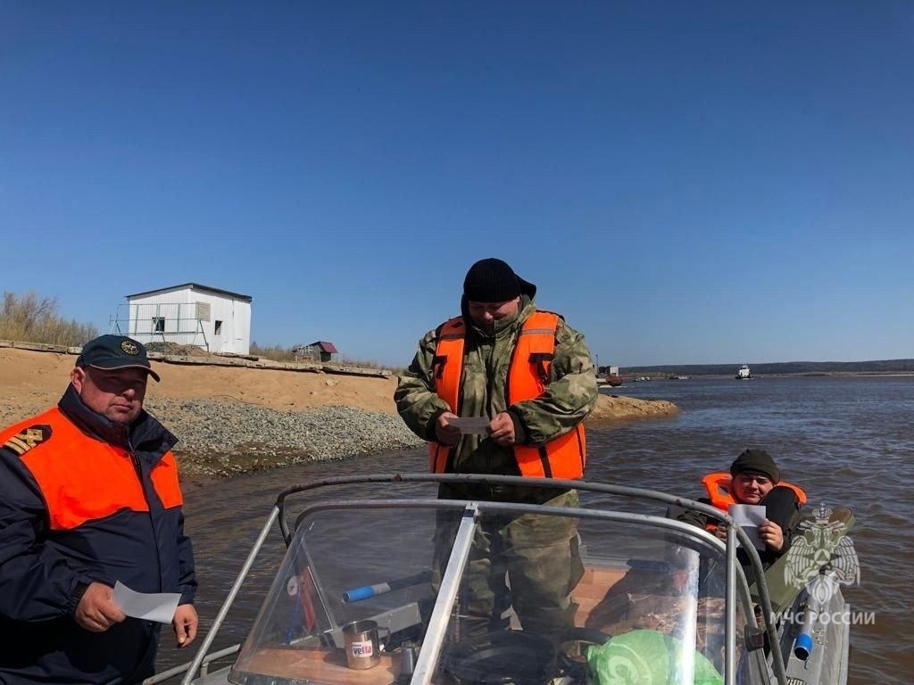 Сотрудники пожарной охраны Октябрьского района ведут усиленную  профилактическую работу с населением