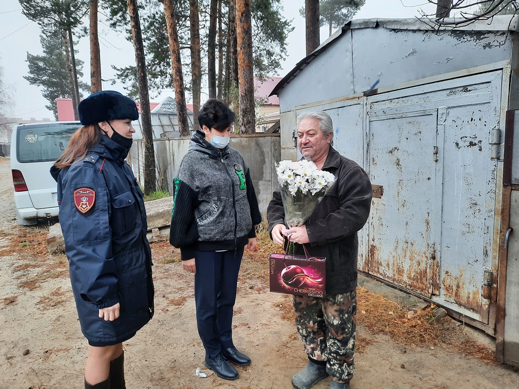 В Югре росгвардейцы вместе со своими детьми приняли участие в мероприятиях,  посвященных Дню отца