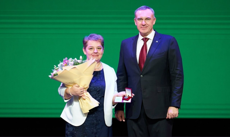 Жители Октябрьского района отмечены высокими наградами к юбилею Югры