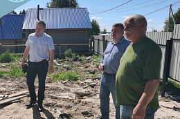 Глава Октябрьского района Сергей Заплатин продолжает рабочие поездки по поселениям района