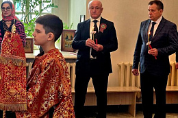 В Октябрьский район доставлена частица Благодатного огня