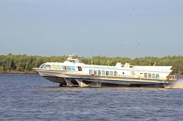 Поздравление главы Октябрьского района Сергея Заплатина с Днем работников морского и речного флота