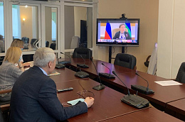 Губернатор Югры Наталья Комарова в прямом эфире обсудила с представителями родительского сообщества организацию образовательного процесса в школах, колледжах и вузах в новом учебном году