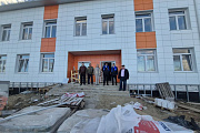 В Приобье готовность новой школы на 300 мест превысила 85 %