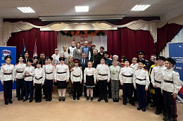 Сегодня торжественно открыли Год защитника Отечества, объявленный Президентом Российской Федерации Владимиром Путиным, в поселке Сергино