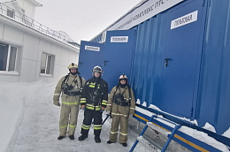 В поселке Приобье появился мобильный полигон для тренировки пожарных и спасателей