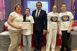 Поздравление главы Октябрьского района Сергея Заплатина с Днем волонтера