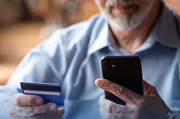 В пользу пенсионера, пострадавшего от действий телефонных мошенников, по иску прокурора взыскано свыше 140 тыс. рублей