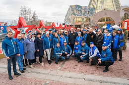 Губернатор Югры посетил праздничные мероприятия в Ханты-Мансийске! На Центральной площади развернулся праздник Весны и Труда.