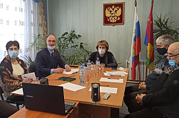 Глава Октябрьского района Анна Куташова с рабочим визитом посетила сельское поселение Малый Атлым
