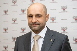 Полномочный представитель Президента Российской Федерации в Уральском федеральном округе Артём Жога поздравил югорчан с 80-летием Великой Победы