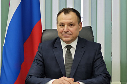 Поздравление главы Октябрьского района Сергея Заплатина с Новым Годом и Рождеством