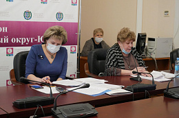 Глава Октябрьского района Анна Куташова совместно с представителями Октябрьской районной общественной организации ветеранов (пенсионеров) войны и труда в прямом эфире обсудили итоги работы за 2020 год