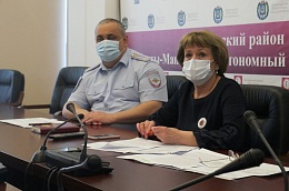 Глава Октябрьского района Анна Куташова доложила Губернатору Югры Наталье Комаровой ситуацию о распространении коронавирусной инфекции в муниципалитете