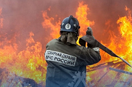Поздравление главы Октябрьского района Сергея Заплатина с Днем пожарной охраны