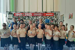 Кадеты Октябрьской школы посетили районный центр соцобслуживания