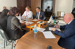 Цикл кустовых встреч, посвященных поддержке участников специальной военной операции и их семей, в Октябрьском районе продолжается