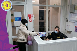 В Октябрьском районе продолжаются рейды по проверке соблюдения масочного режима и рекомендаций, предписанных Роспотребнадзором