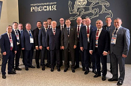 Поздравление главы Октябрьского района Сергея Владимировича Заплатина с Днём местного самоуправления