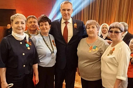 Делегация Октябрьского района посетила праздничный концерт в честь 81-й годовщины Великой Победы