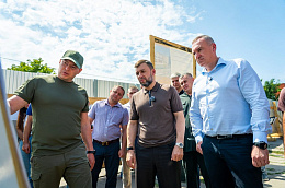 Глава ДНР рассказал, что строители из Югры восстанавливают образовательные объекты в Макеевке опережающими темпами