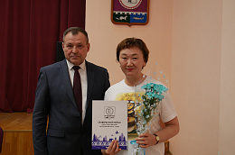 В Октябрьском районе поздравили добровольцев