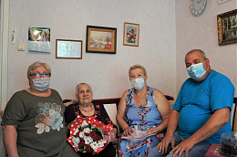  1 июля свой 95 – летний юбилей отметила жительница поселка Унъюган Клавдия Григорьевна Коновалова